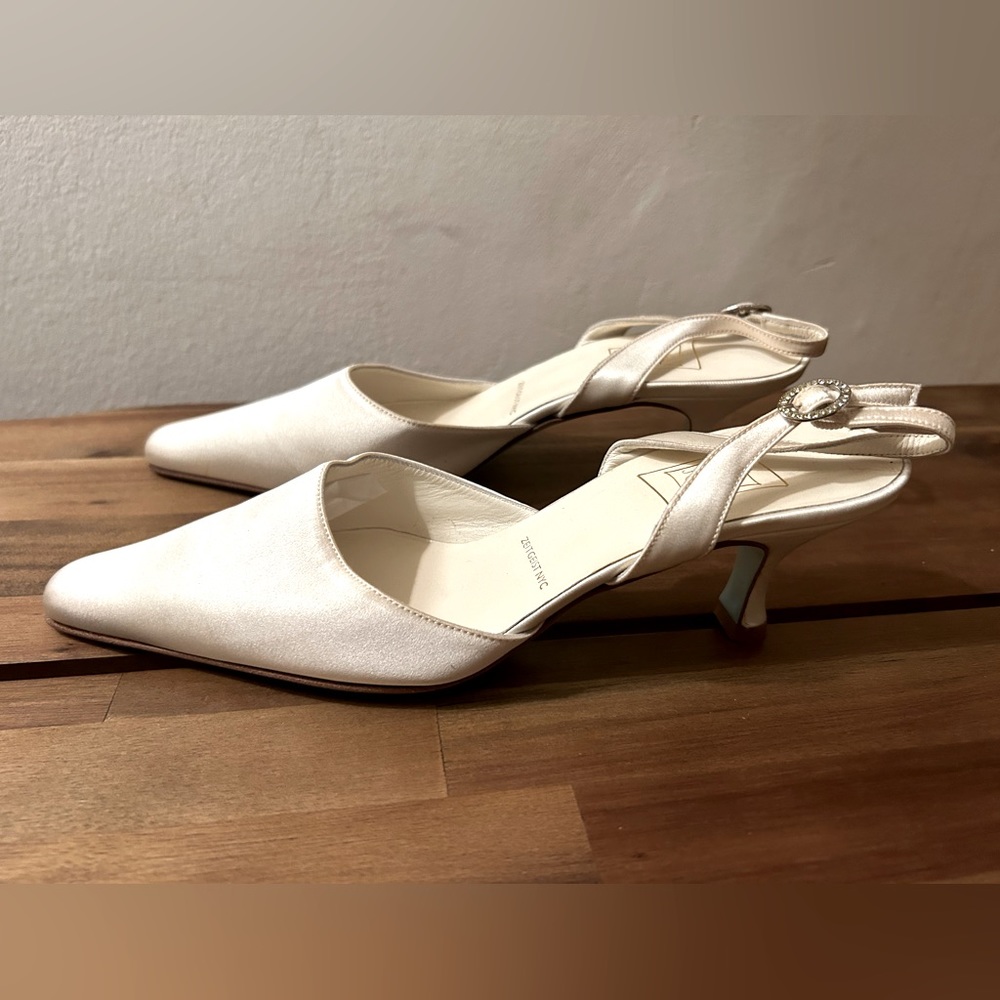 Beautiful Off White Satin Cynthia Rowley Wedding Shoes